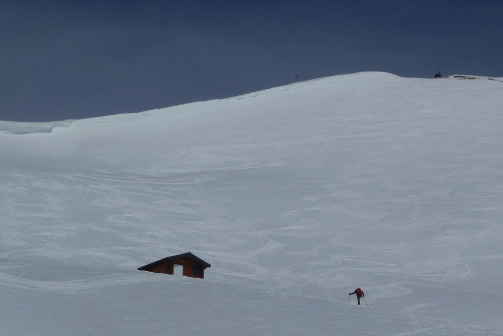 Petit chalet sous le sommet