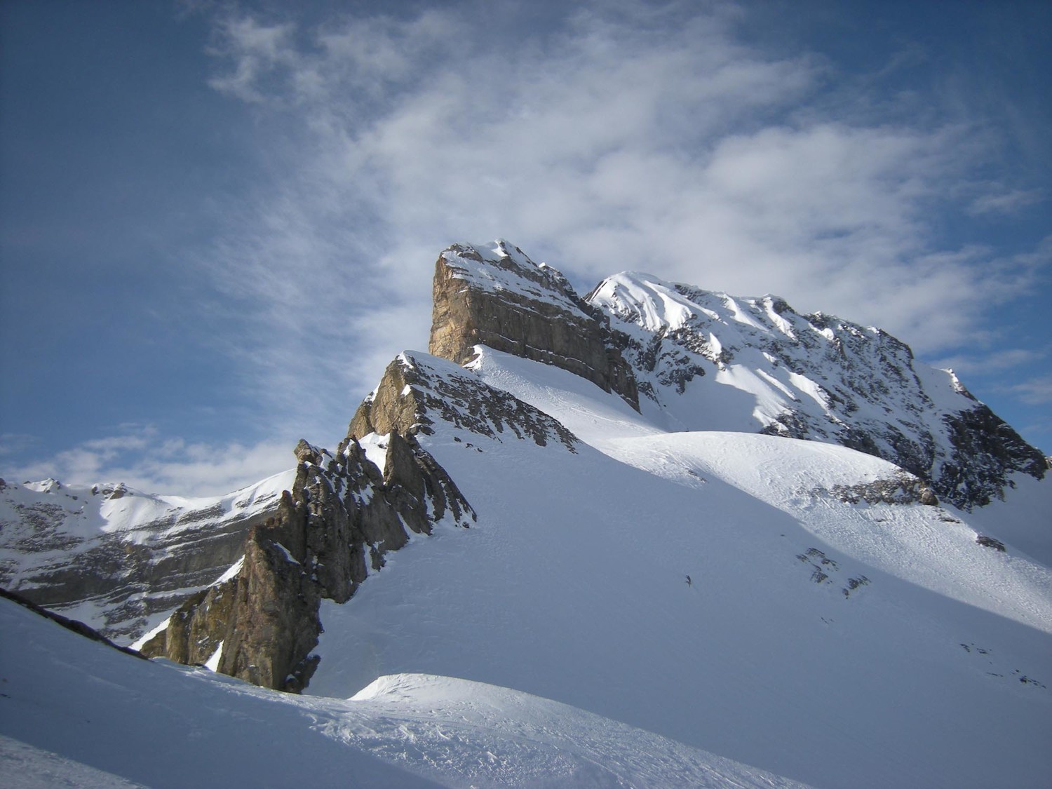 Dent de Barme. Vue de la dent de Barme depuis le col de Comba Mornay