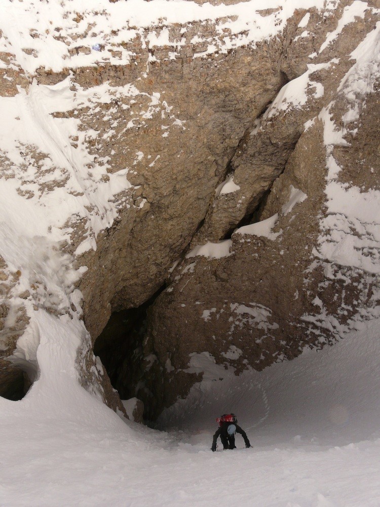 Exit from the Olympic Chourum