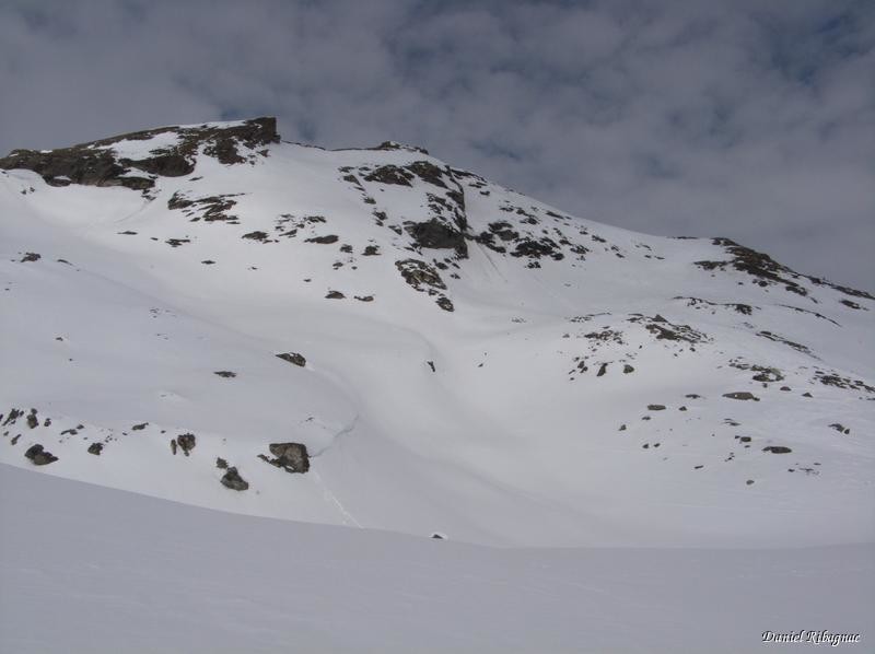 Le Mont de l'Etoile, on monte dans la combe de droite