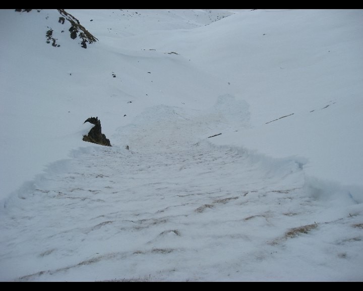 Avl de fond déclanchée par 1 personne à 2643m, vraiment mauvaises conditions
