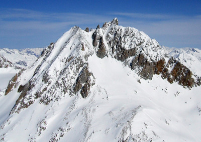 il versante SW del Pizzo Rotondo, visto dal Chüebodenhorn il versante SW del Pizzo Rotondo, visto dal Chüebodenhorn