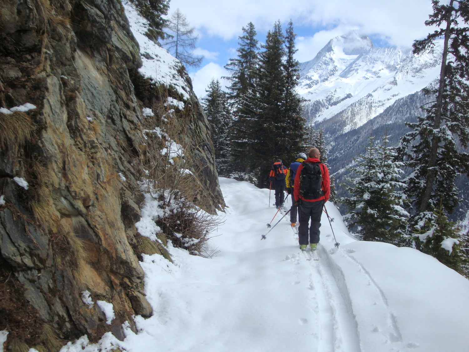 Descente..et le Bietschhorn apparait !