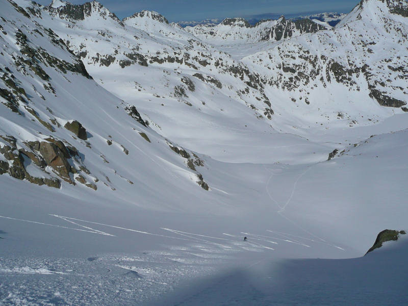 descente versant N Punta d'Harlé