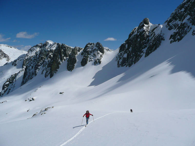 Vers le sommet; au fond le petit col où nous remonterons
