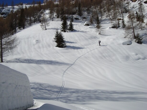 Salendo al Pizzo del Ramulazz; sopra alp Remolasch