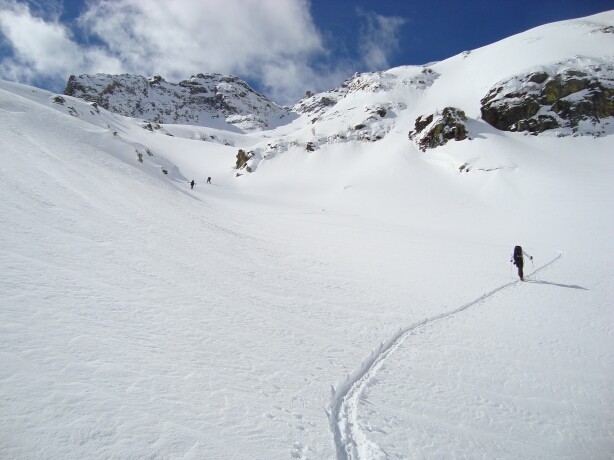 Salendo al Pizzo del Ramulazz; il canalone dopo l'alp Remolasch
