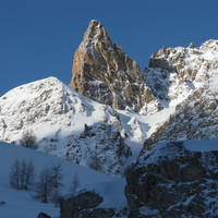 Aiguille Pierre André juste poudrée