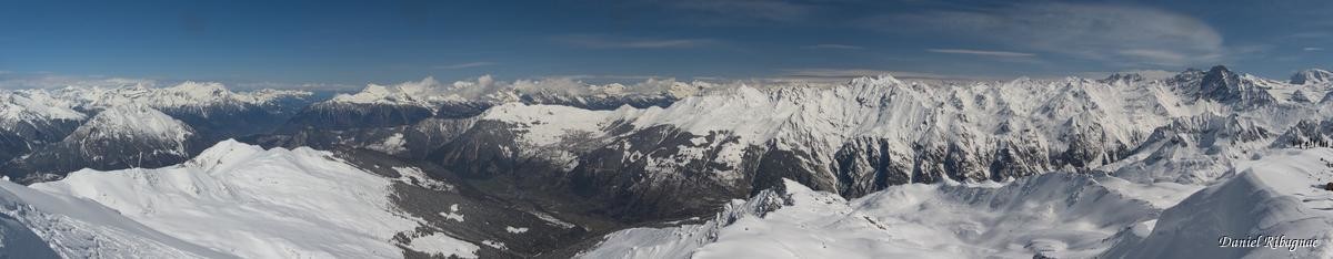 Vue panoramique depuis le Mont Rogneux vers Verbier