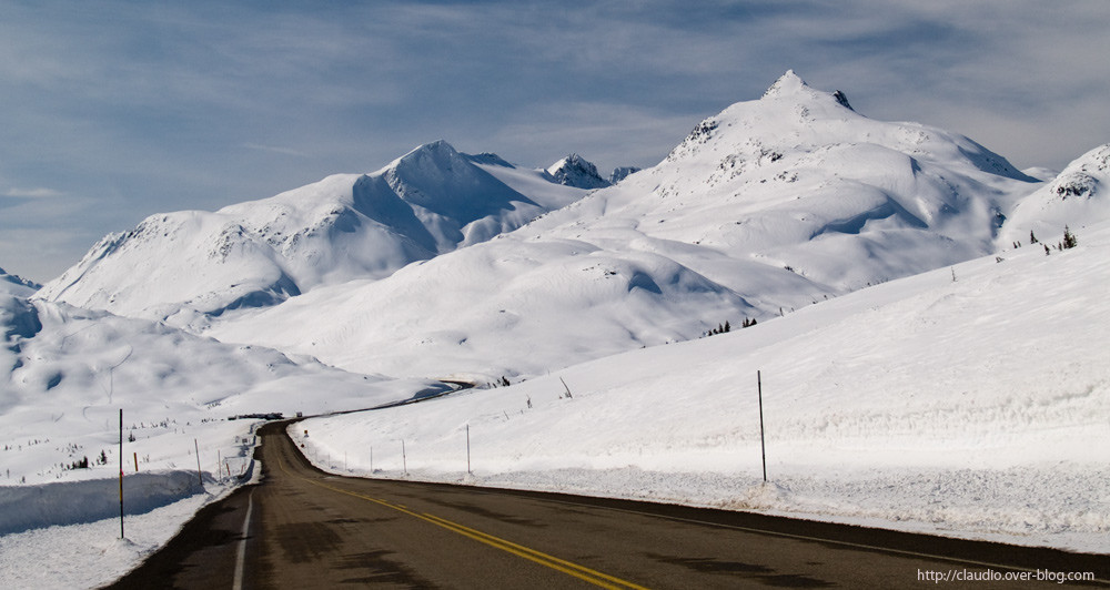 Feather Peak a droite et Cleveland a gauche
