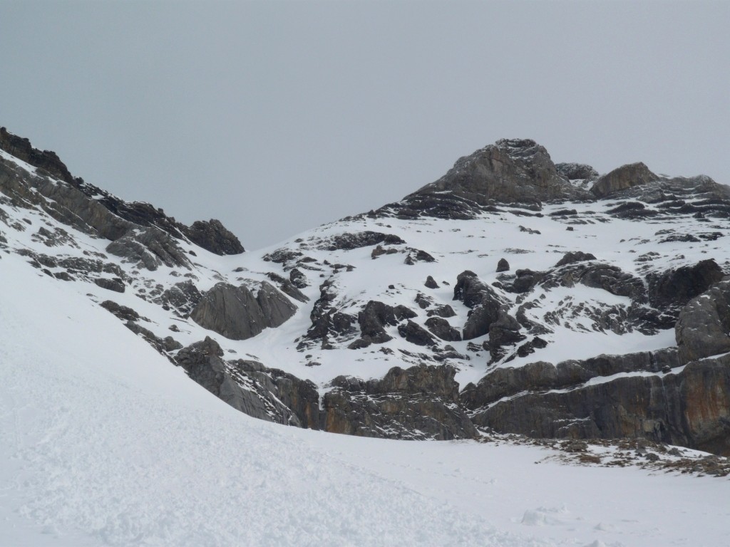 Au pied de la fae S des Diablerets