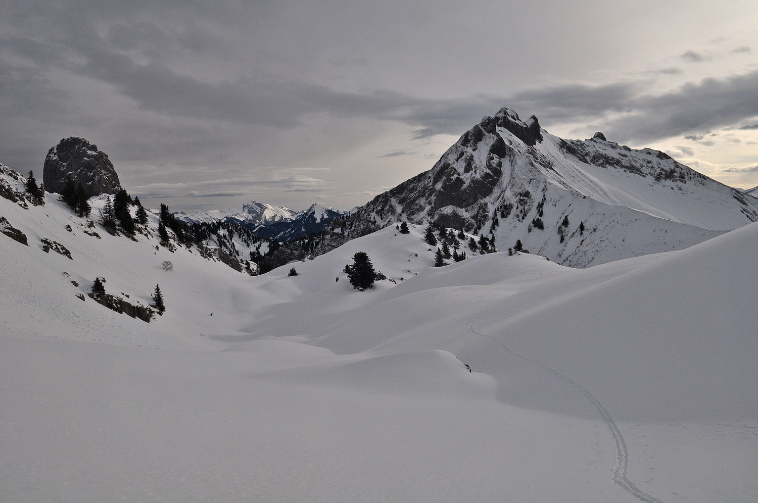 Le Roc d'Enfer depuis le Creux de Chalune