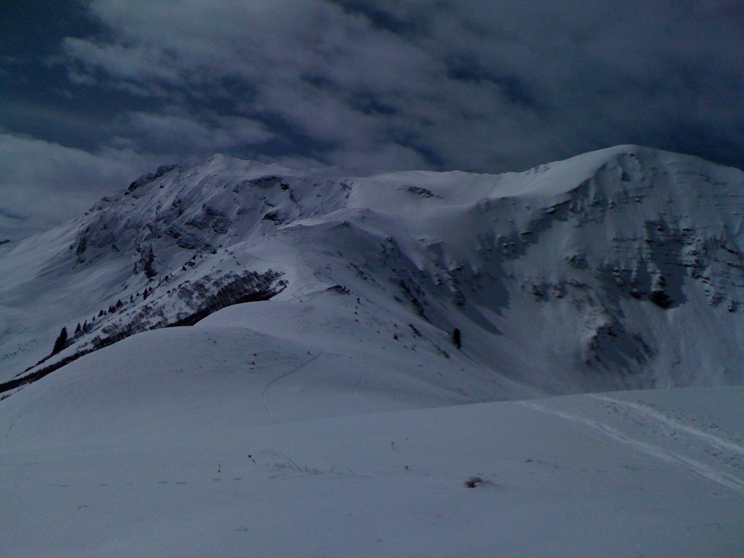 Vue de la trace, depuis Laseberg 1910m.