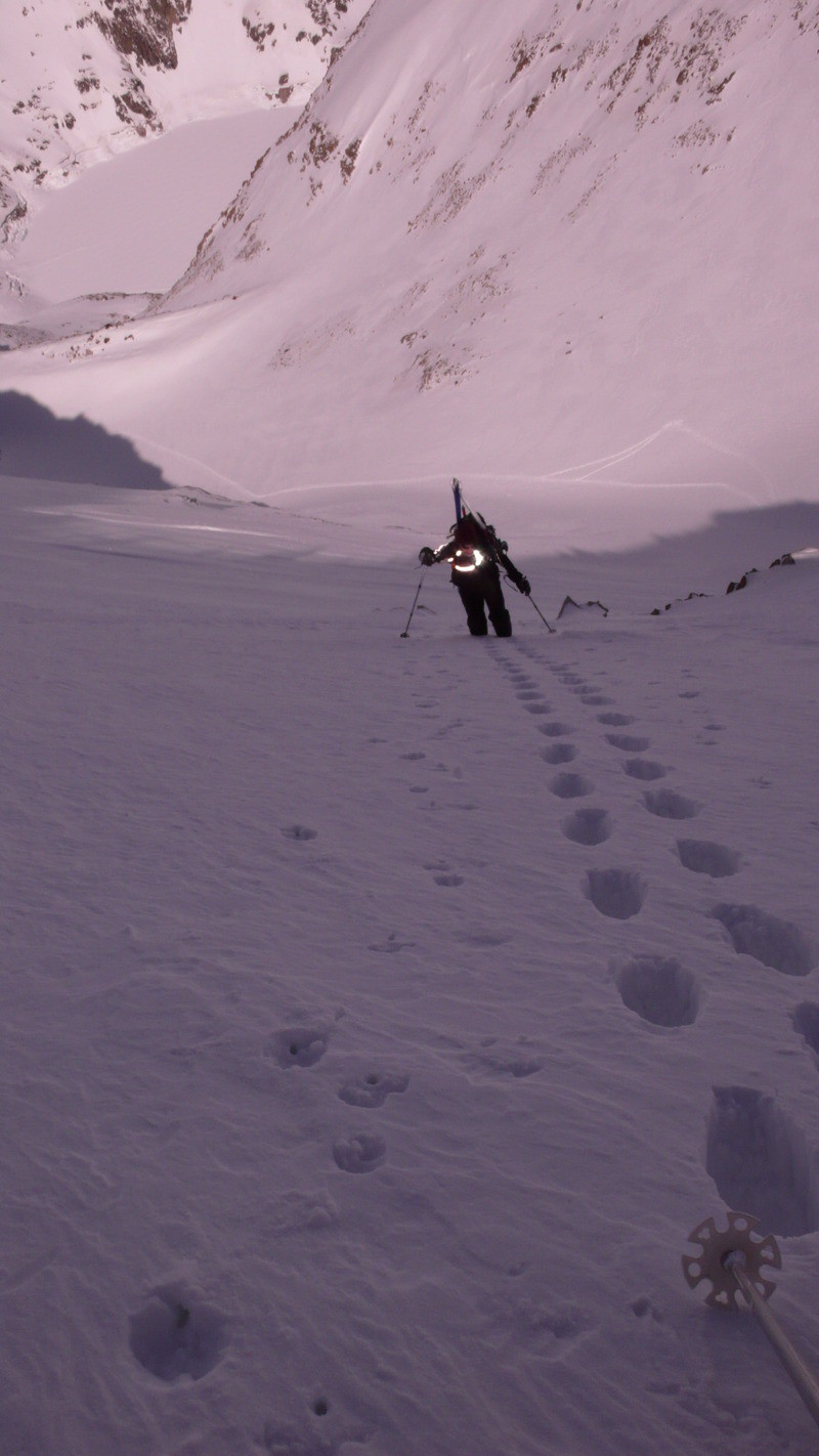 Remontee crampons vers le sommet