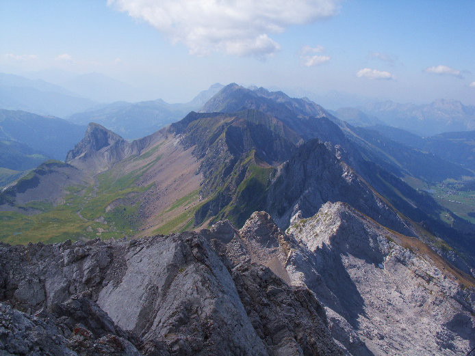 La chaîne des Aravis en enfilade