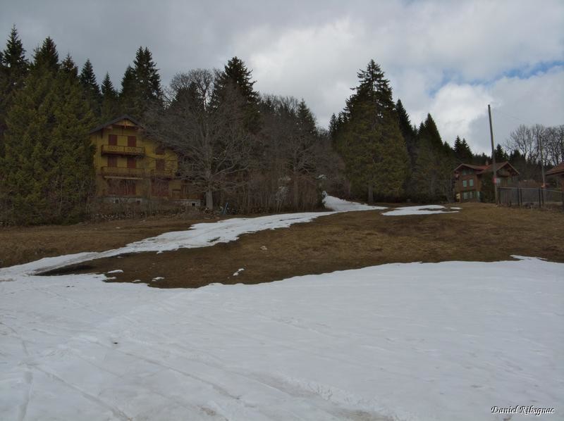 Retour en bas des pistes, la neige fond ...