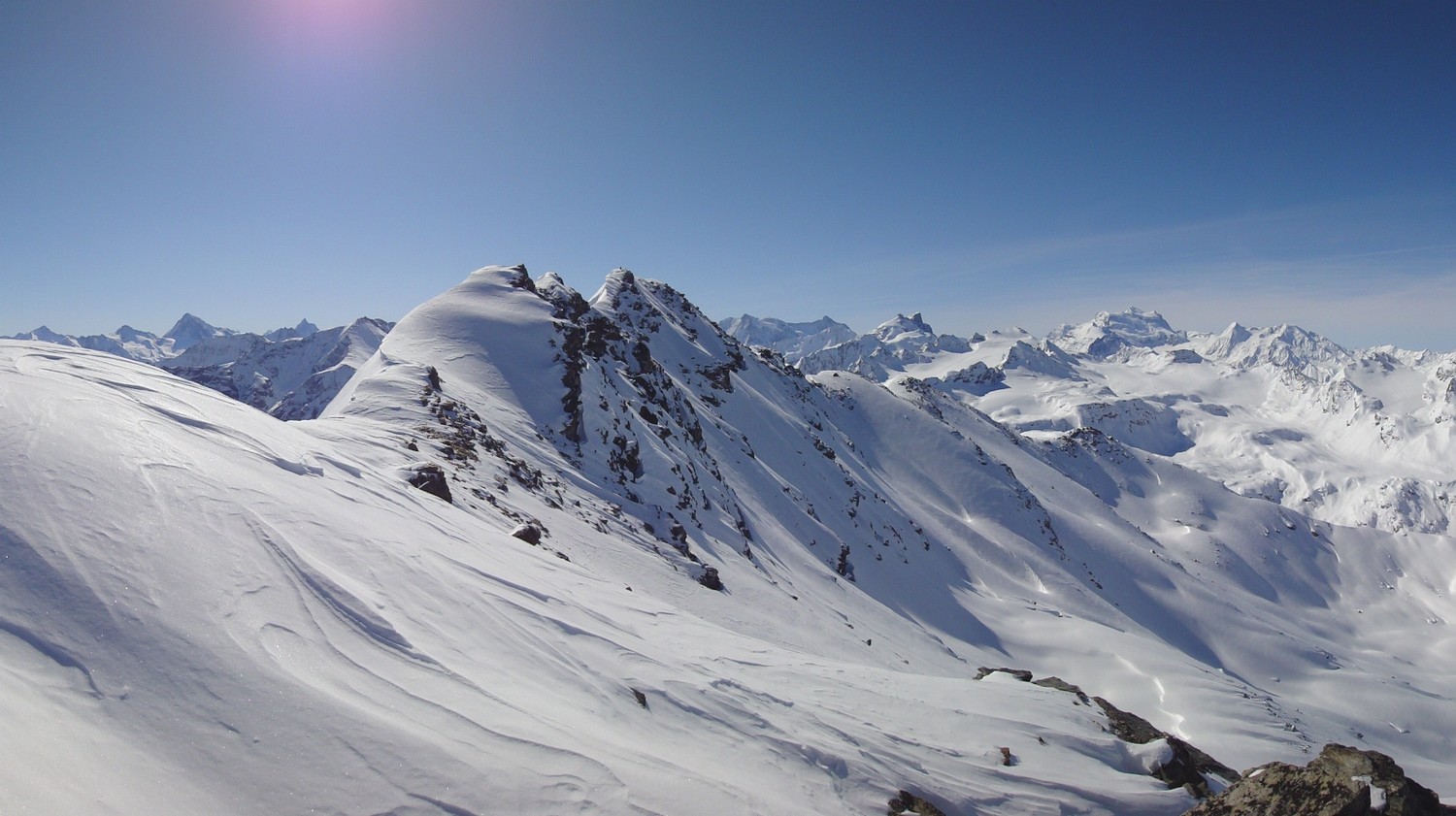 Le Métailler : quelques dizaines de mètres nous séparent du sommet ; à droite le Grand Combin