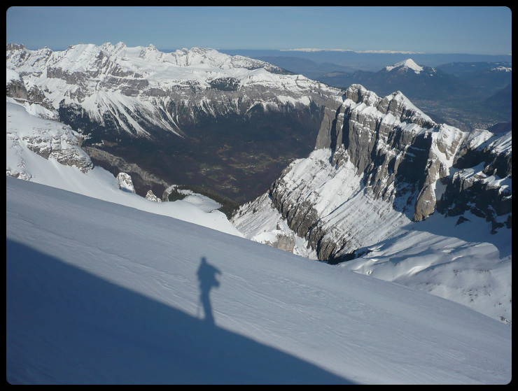En montant à la Tête des Lindars: Pointe d'Areu, Croix de Fer et Môle en arrière-plan