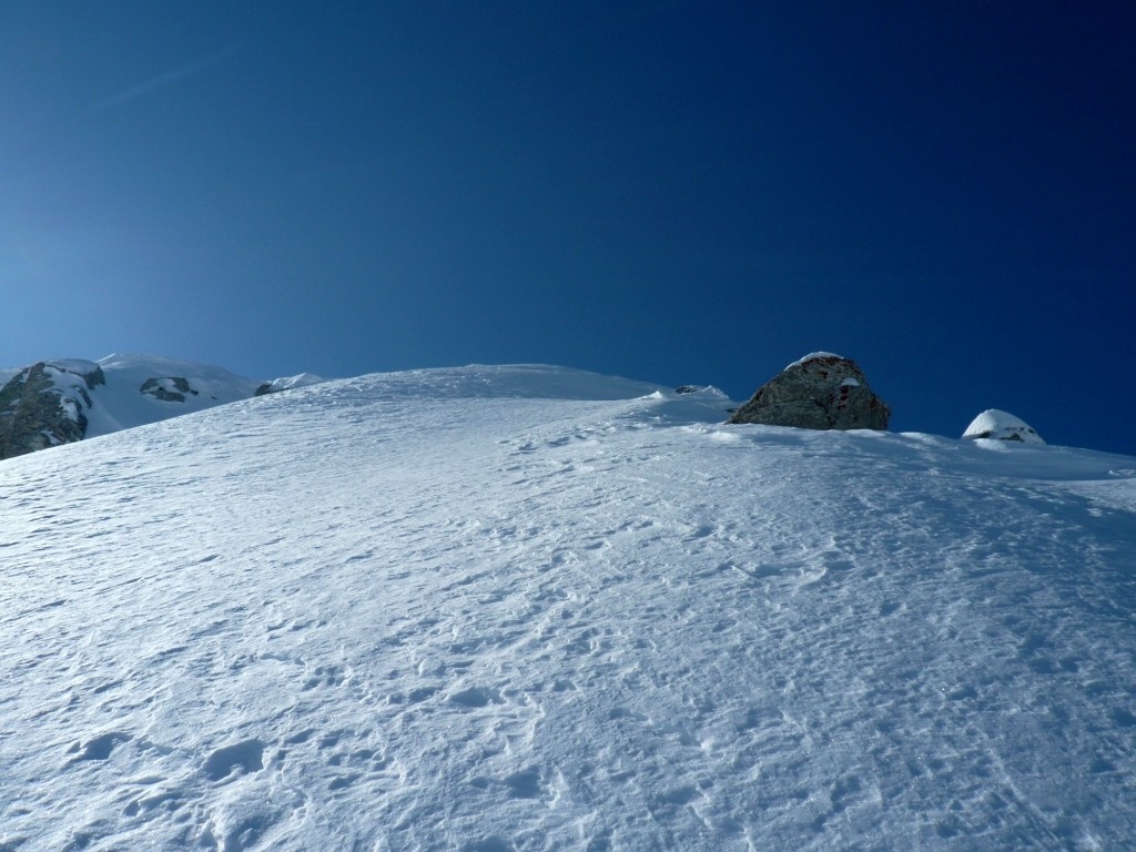 la partie supérieure en belle neige