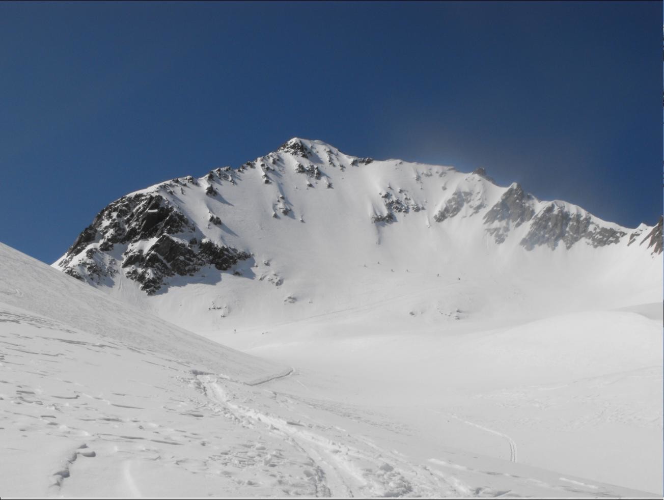 Pointe de Comberousse. Les skieurs ne sont pas allés plus haut.