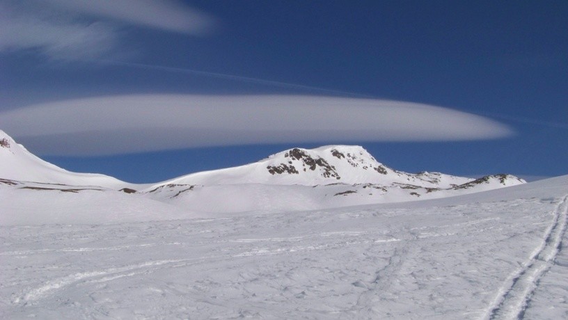 tratto centrale con cima sullo sfondo