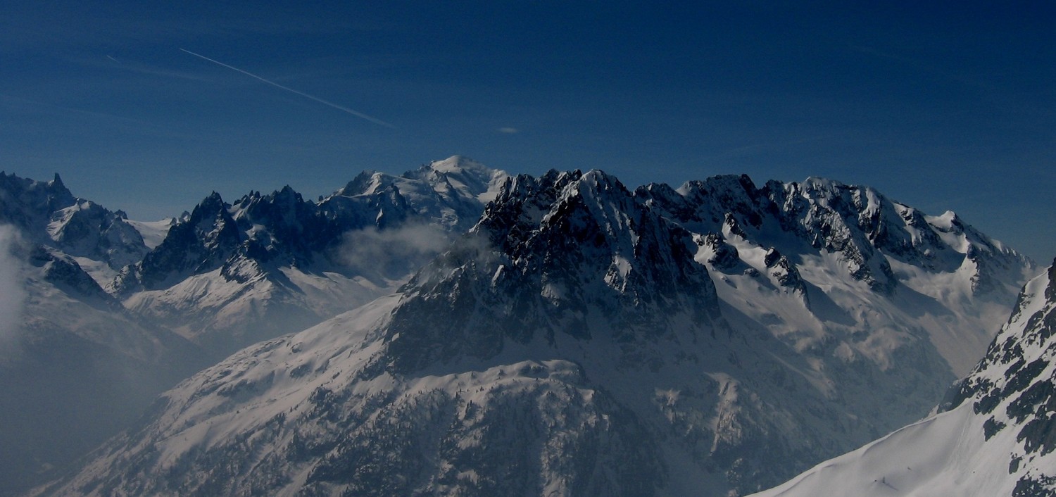 L'envers des Aiguilles Rouges et le Mont-Blanc