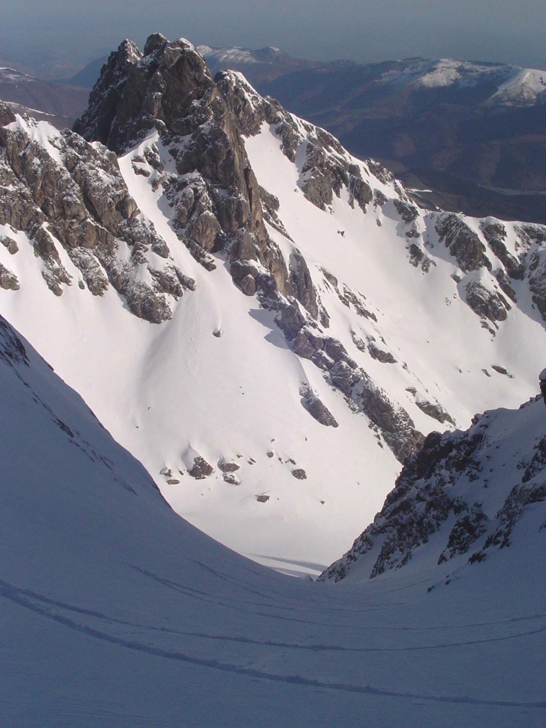 dans le couloir, vue plongeante