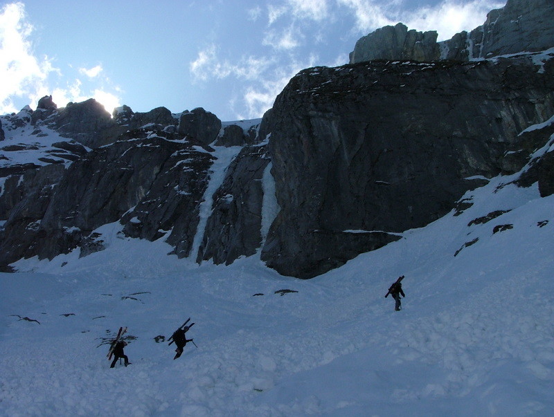 Grenier de Commune - accès au bas du 1° couloir