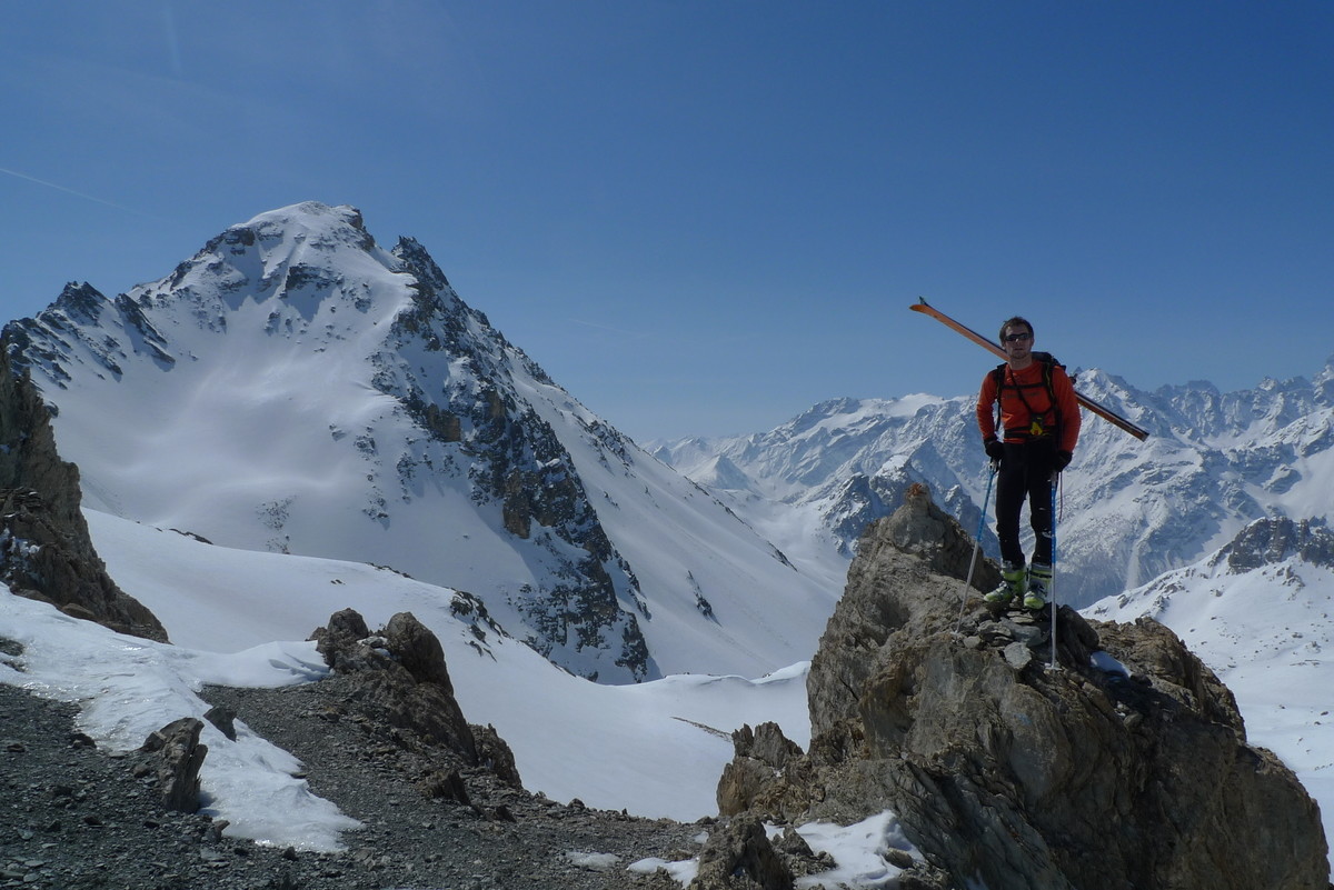 Tête de la Cassille depuis le col des Béraudes