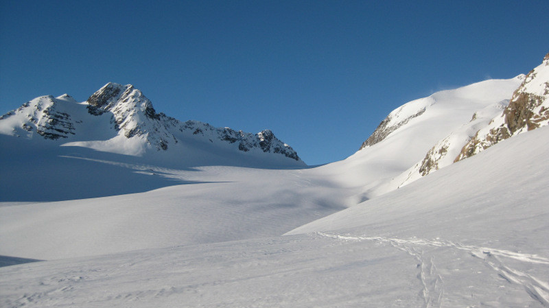 Cime de la Valette et Etendard en arrivant sur le glacier de St-Sorlin