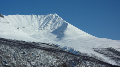 Istindan (Troms) - Sommet S : Face NW Istindan (Troms) - Sommet S : Face NW