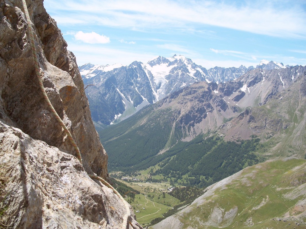 Dans la traversée, les Agneaux, la Barre des Ecrins