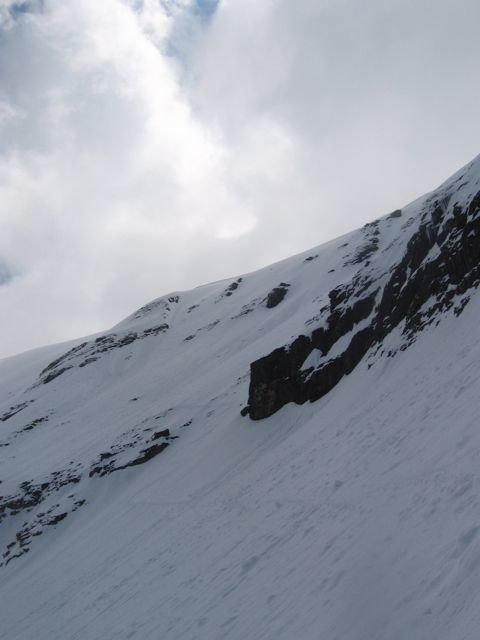 Sous la deuxième barre