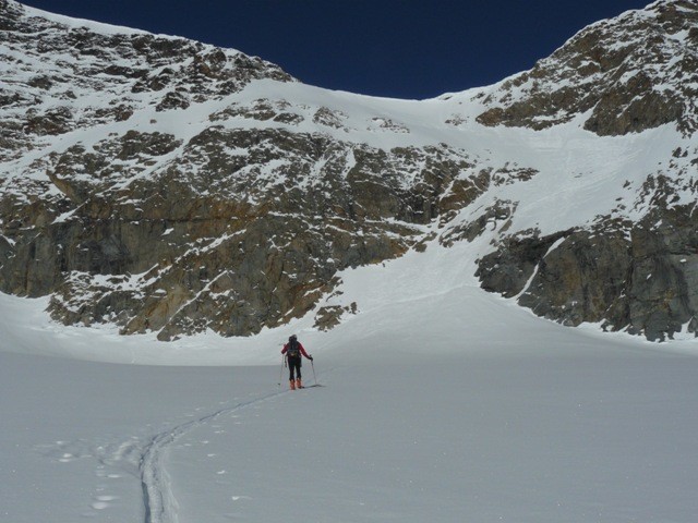 verso il canale SE di salita al Cambrena