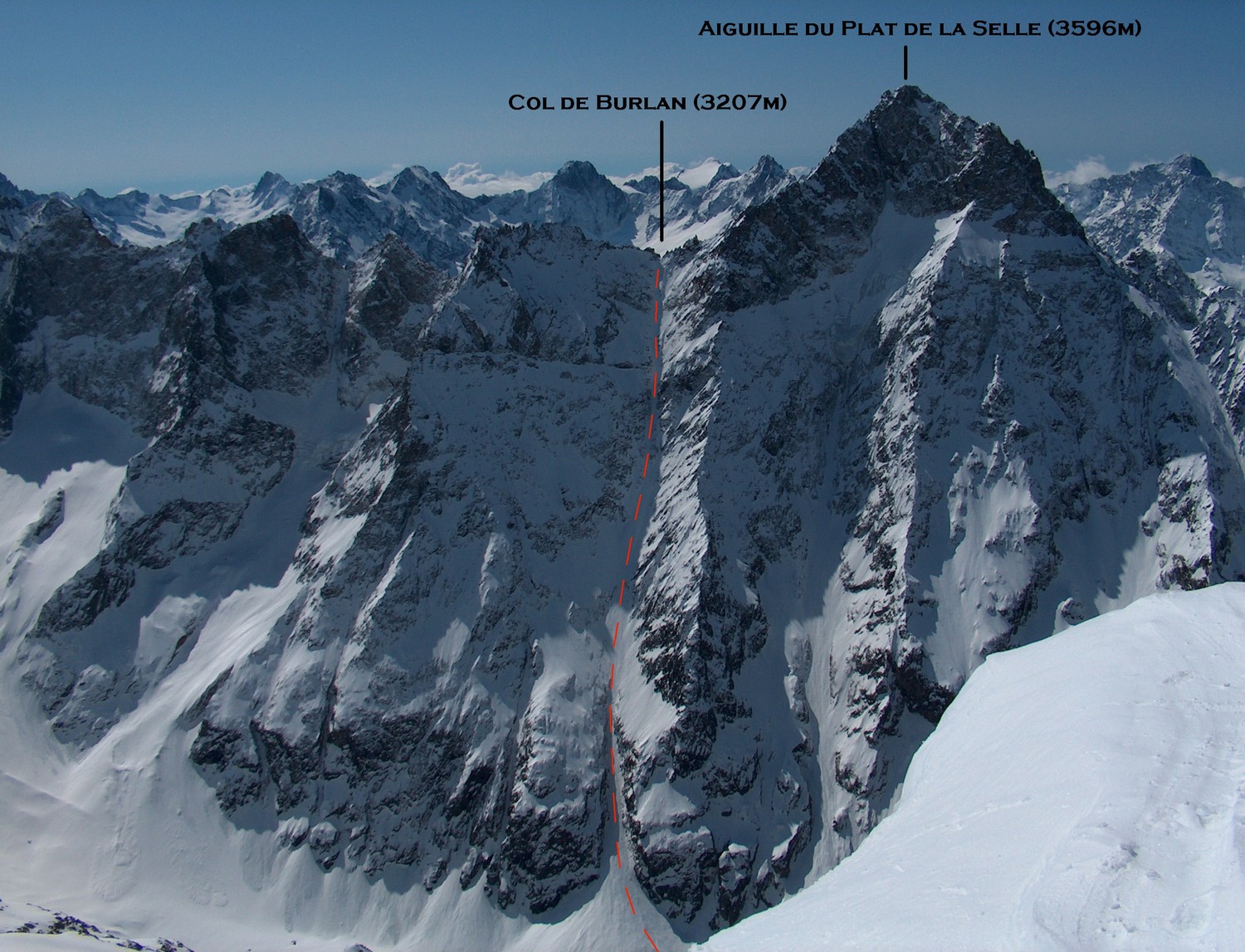 Versants N de l'Aiguille du Plat de la Selle et du Col de Burlan, vus du Jandri