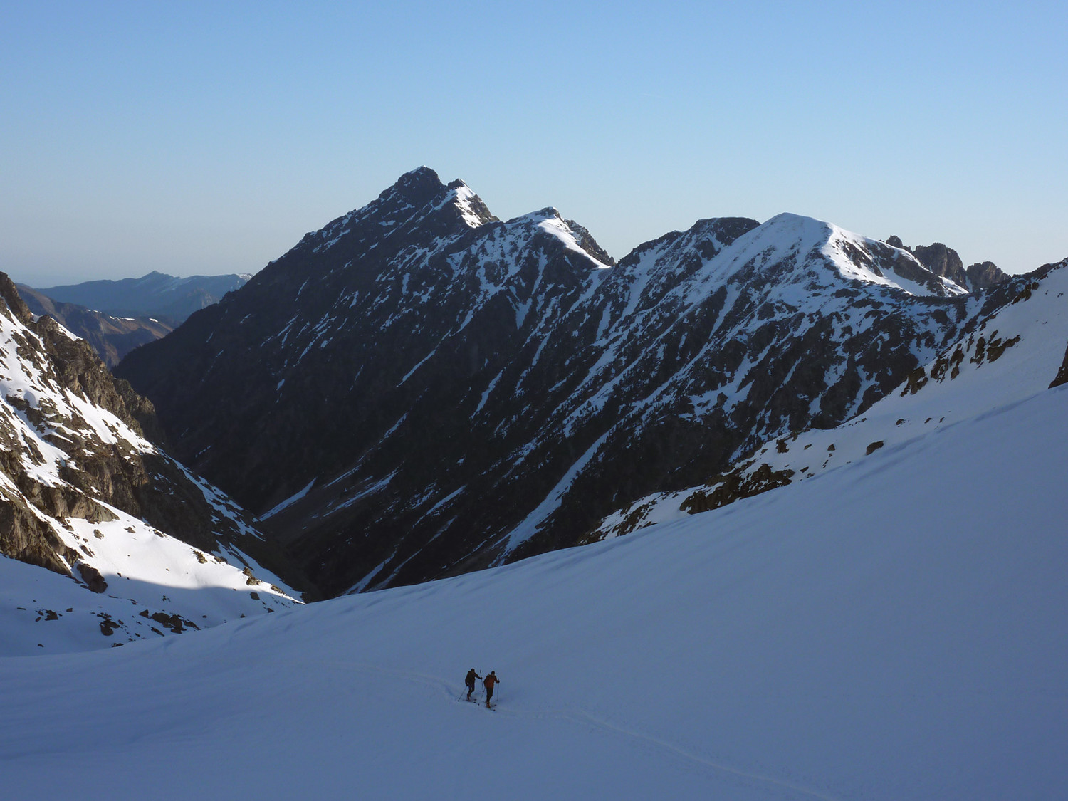 Balaîtous par Las Néous - Entrée dans le vallon de Pacca (Arcoèche à l'arrière plan)