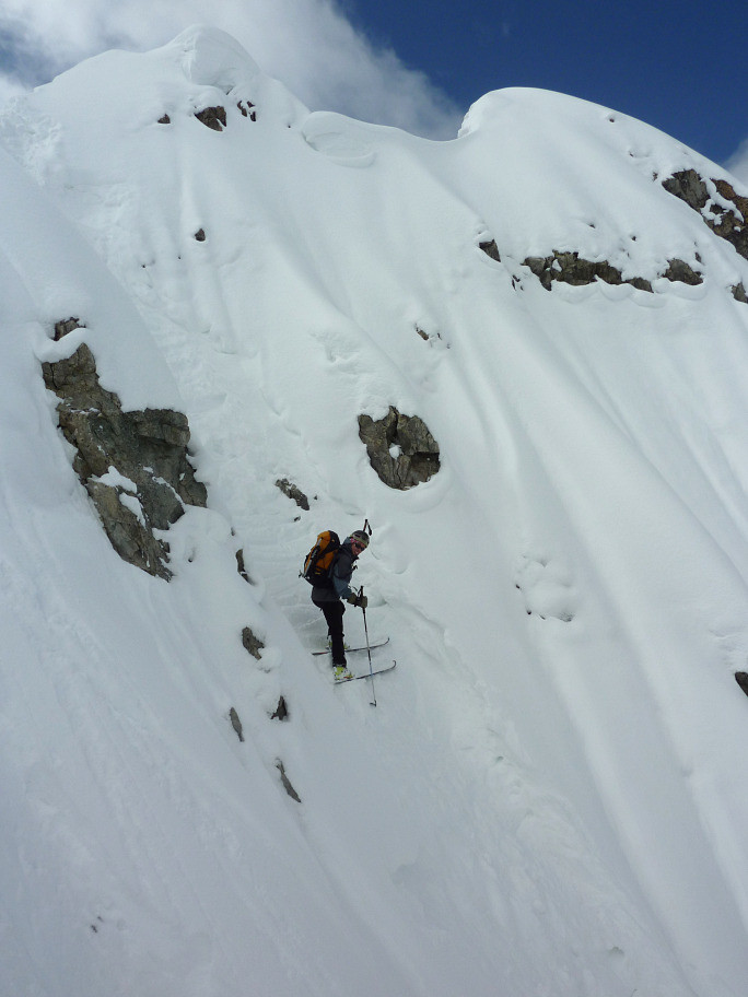 Haut du couloir bien étroit