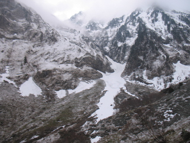 Bas de la cheminée de Cornave