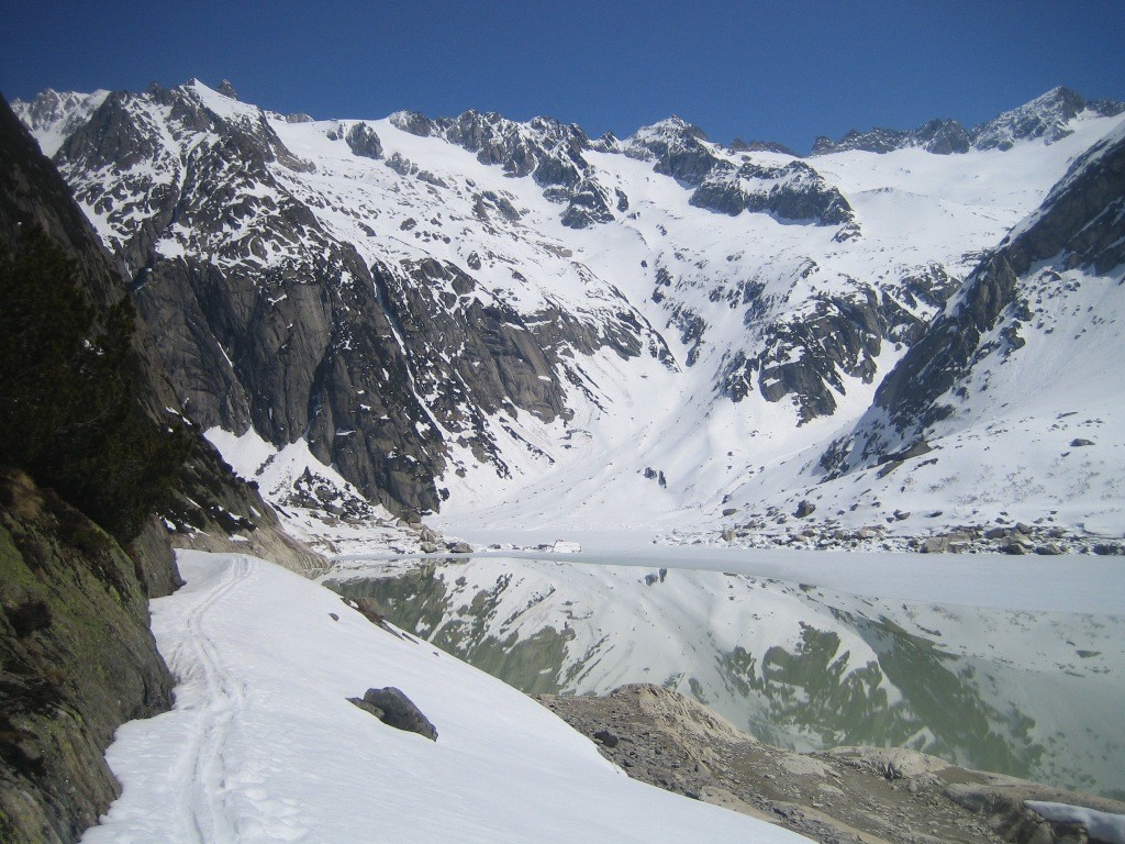 Coutournement de la première partie du lac.