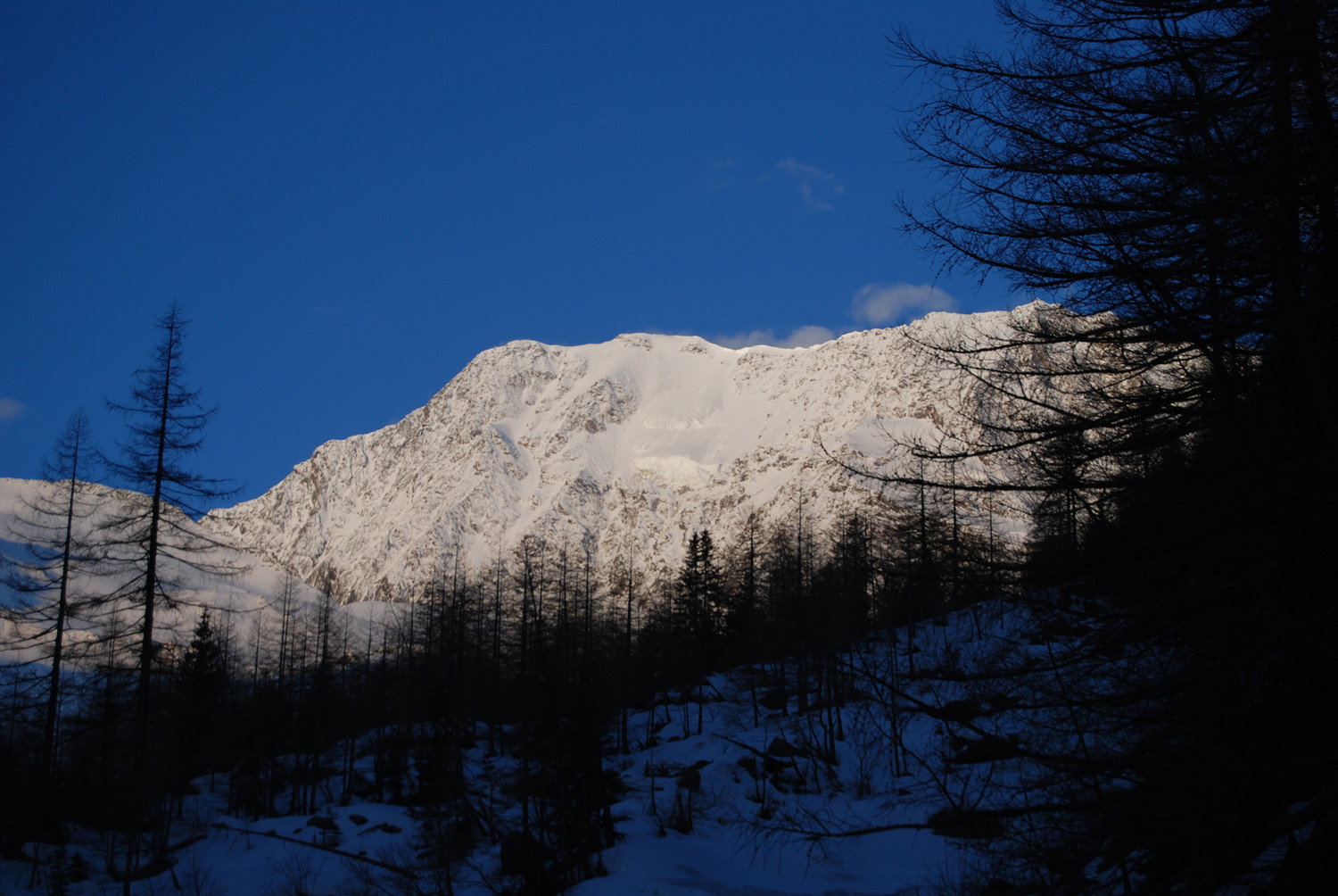 Alba sulla Weissmies 4017 m entrandio in Leggintal.