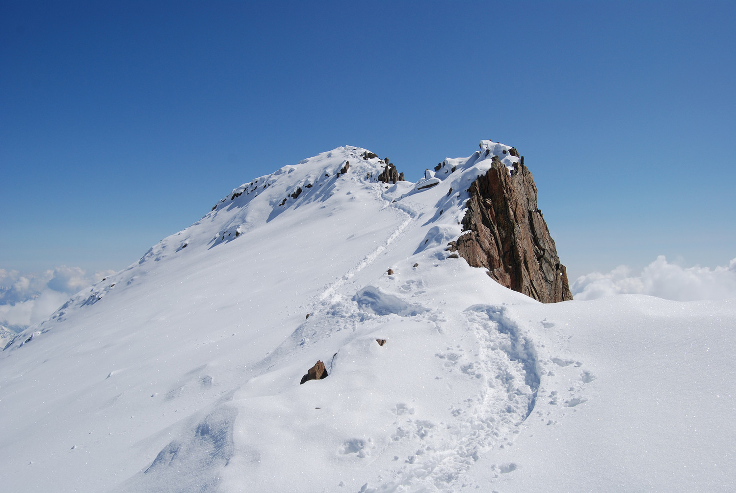 La cima del Tossenhorn 3225 m.