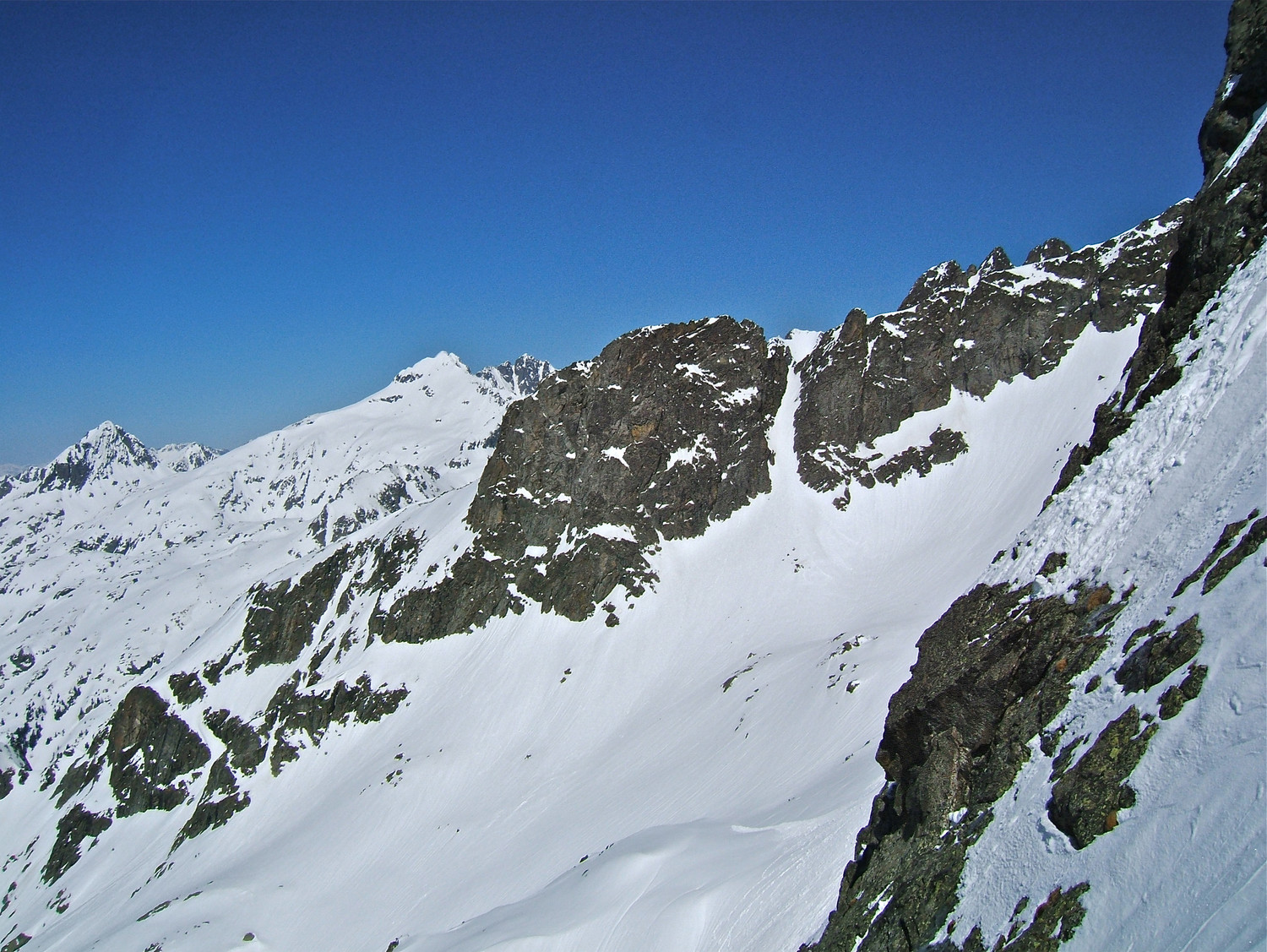 La Tête de la Ruine et le couoir du Caïre des Gaisses.