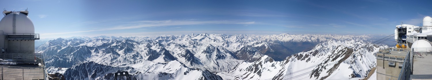 Vue sur le S depuis le Pic du Midi