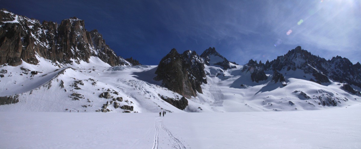 En direction du glacier des Améthystes