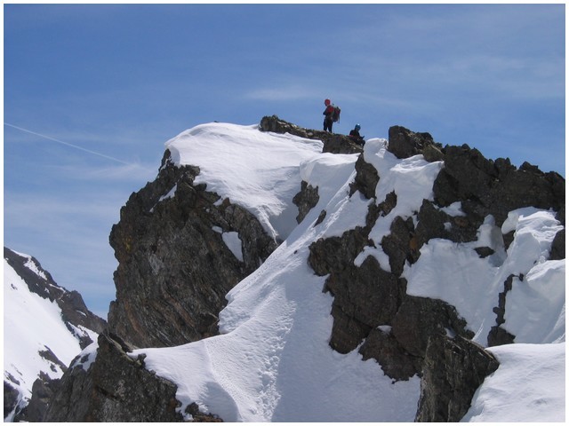Sur l'arête