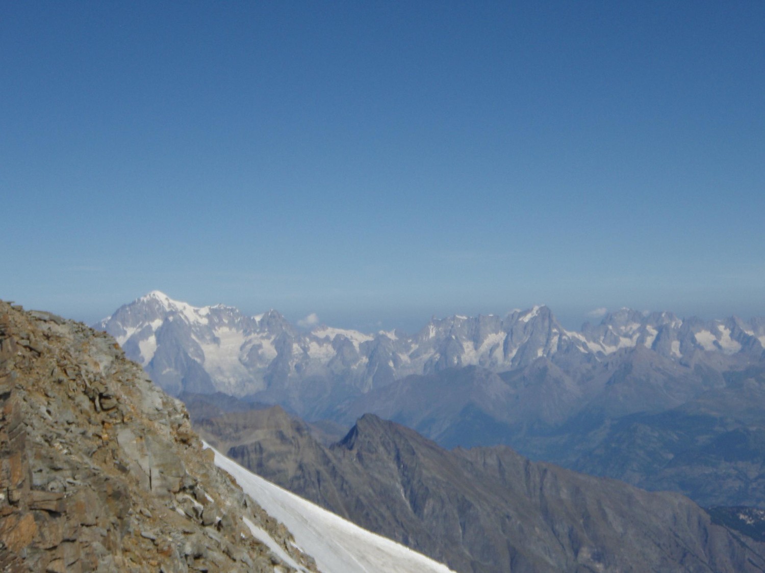 vue sur le massif du mont blanc