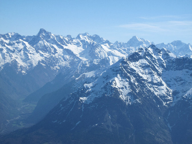 L'Olan dominant le Valgaudemar