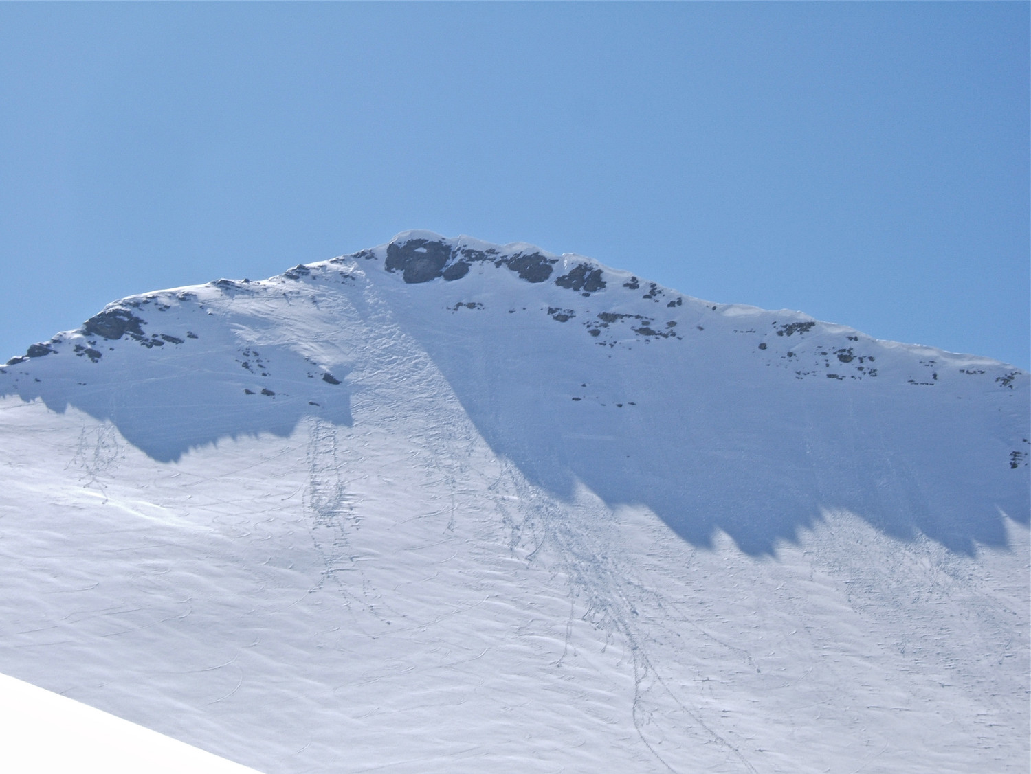 Mounier et sa pente sommitale.