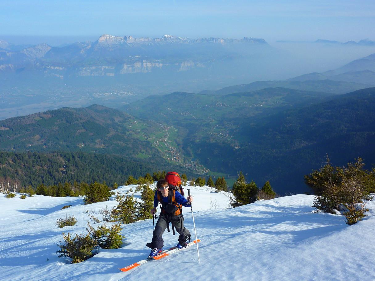 Sur la croupe NW du Mont Saint Mury