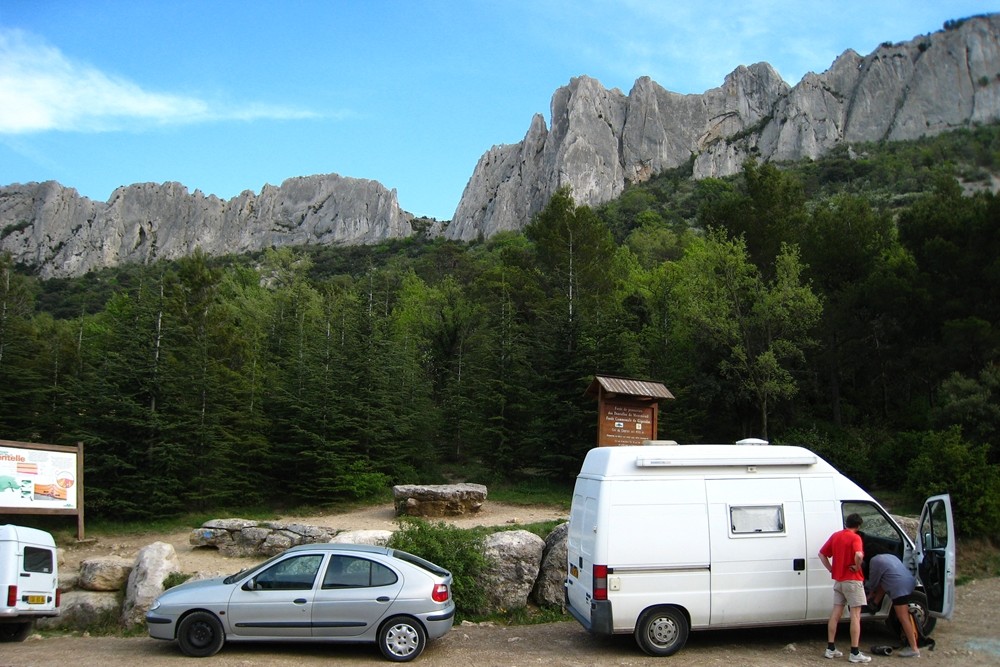 Parking du Col du Cayron (Dentelles de Montmirail)